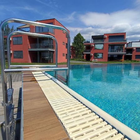 Soleil Apartmanok Balatonlelle Extérieur photo